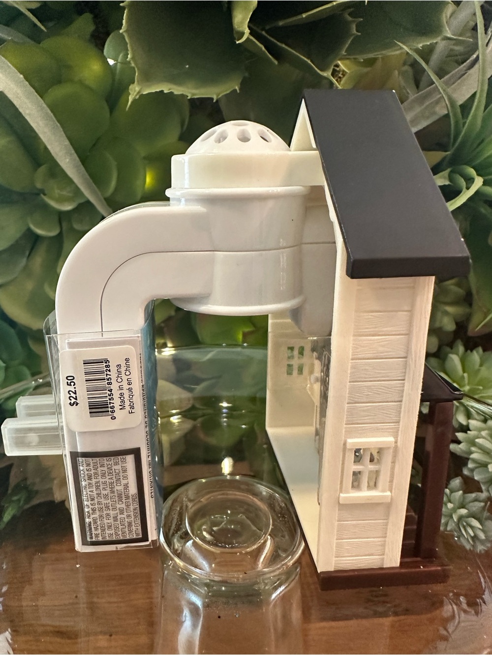 White Barn Plug-In Fragrance Warmer - White & Black - Picture 2 of 5
